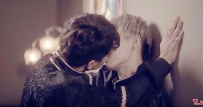 shadow kiss kabedon.JPG shadow kiss kabedon.JPG
